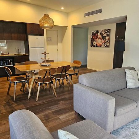 Altitude On Монтвіль Екстер'єр фото A typical apartment at the Village